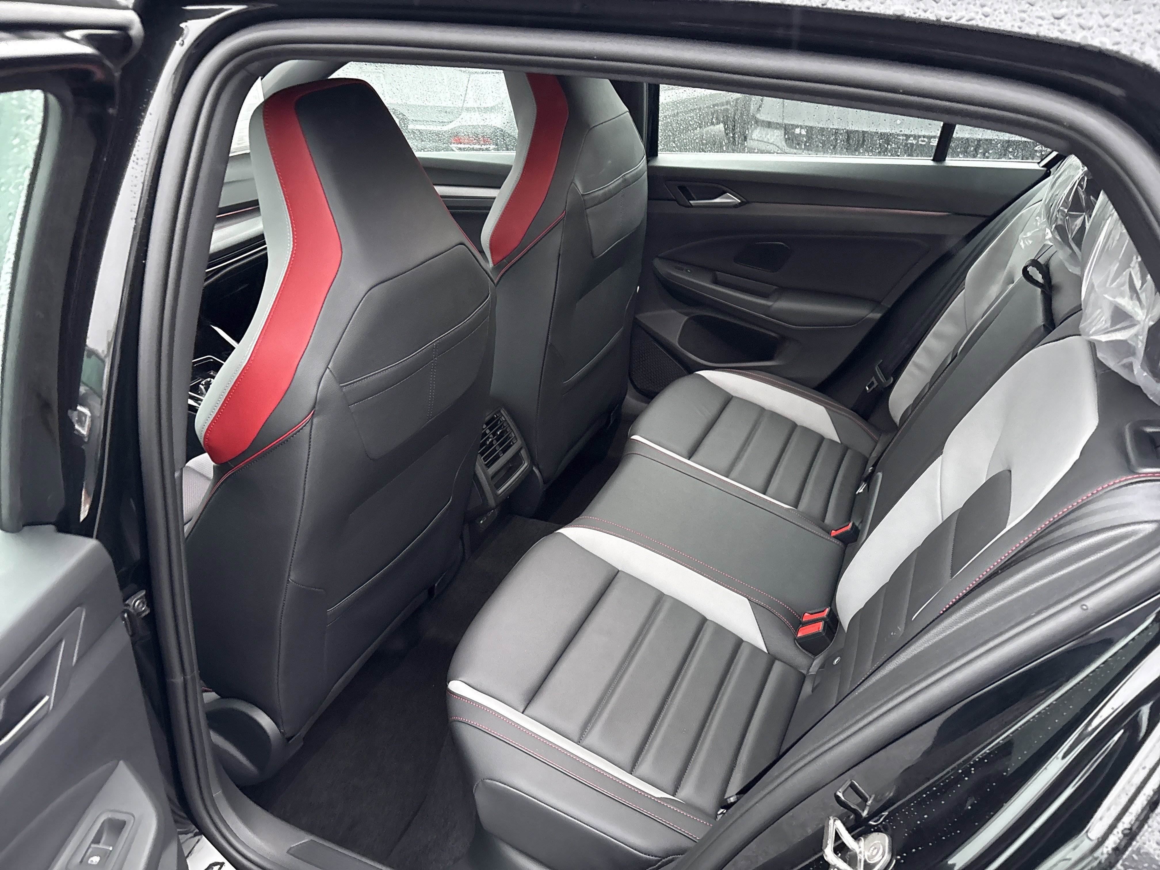 New 2026 Volkswagen GTI SE image 13