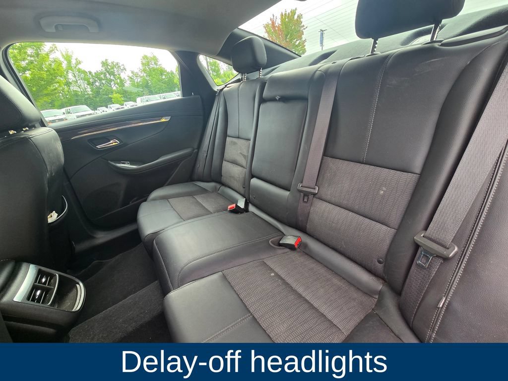 Used 2018 Chevrolet Impala LT FWD image 15