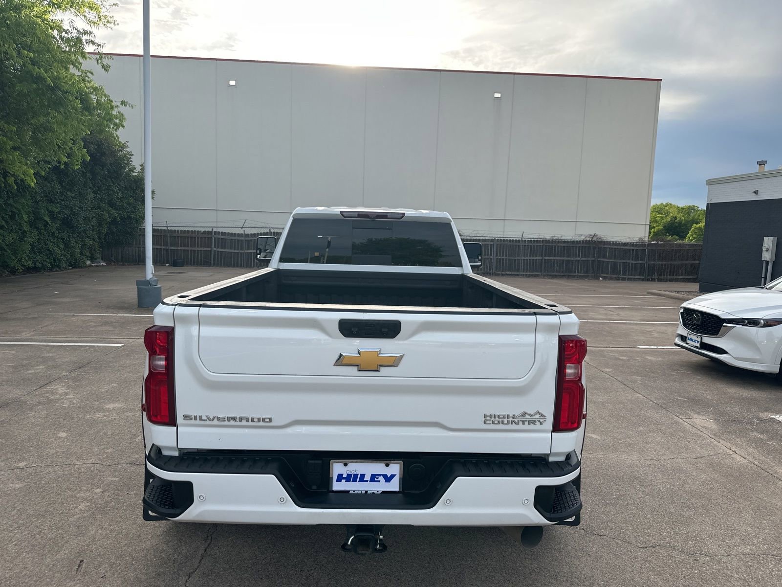 Used 2022 Chevrolet Silverado 3500 High Country image 10