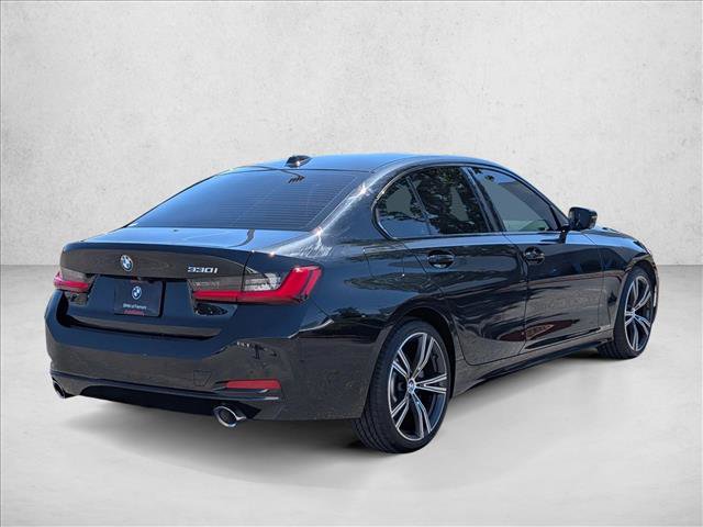 Certified 2023 BMW 330i Sedan w/ Premium Package RWD image 5