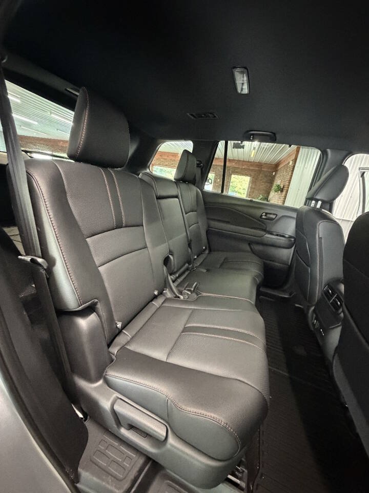 Used 2025 Honda Passport TrailSport image 17