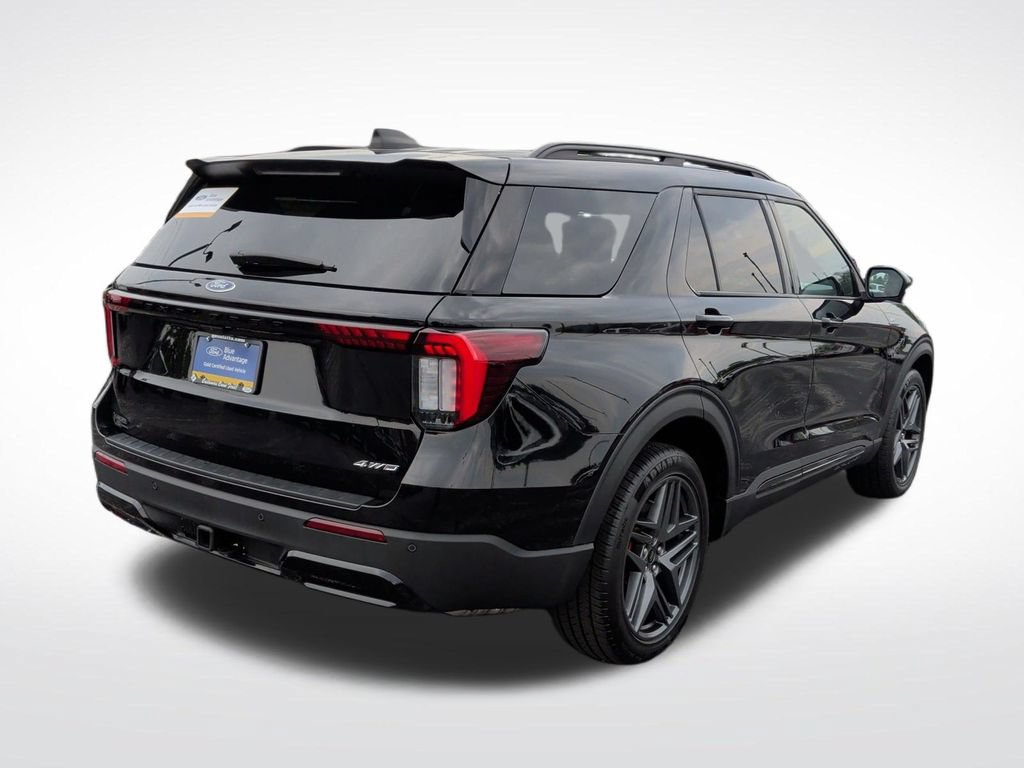 Certified 2025 Ford Explorer ST-Line w/ ST-Line Street Pack AWD/4WD image 7