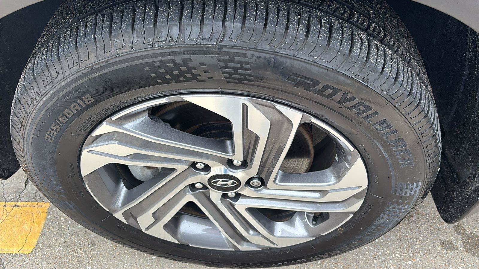 Used 2023 Hyundai Santa Fe SEL w/ Premium Package FWD image 13