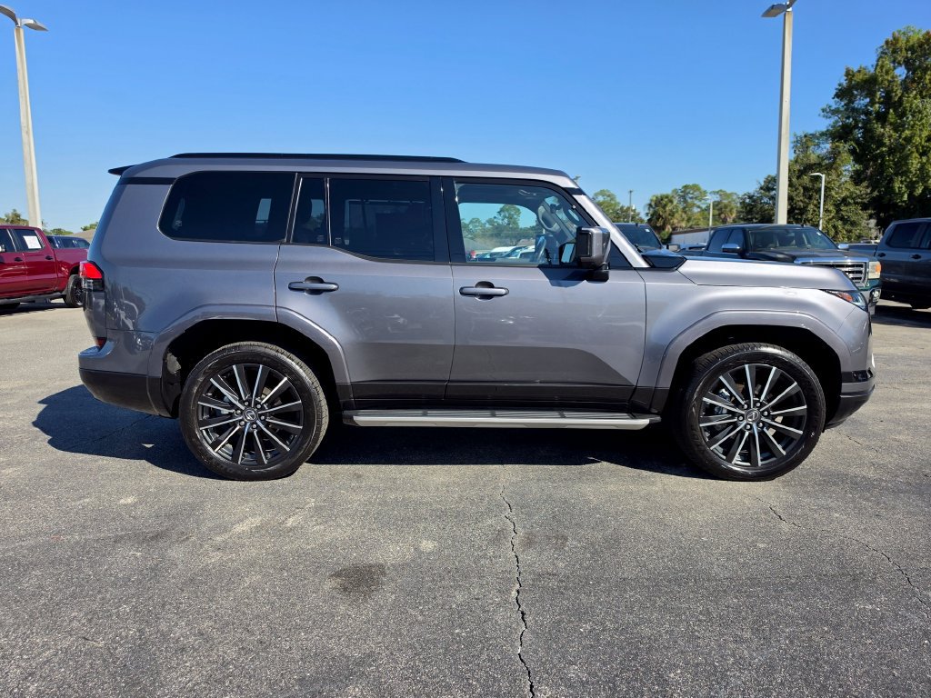 Used 2025 Lexus GX 550 w/ Accessory Package (Z1) AWD/4WD image 5