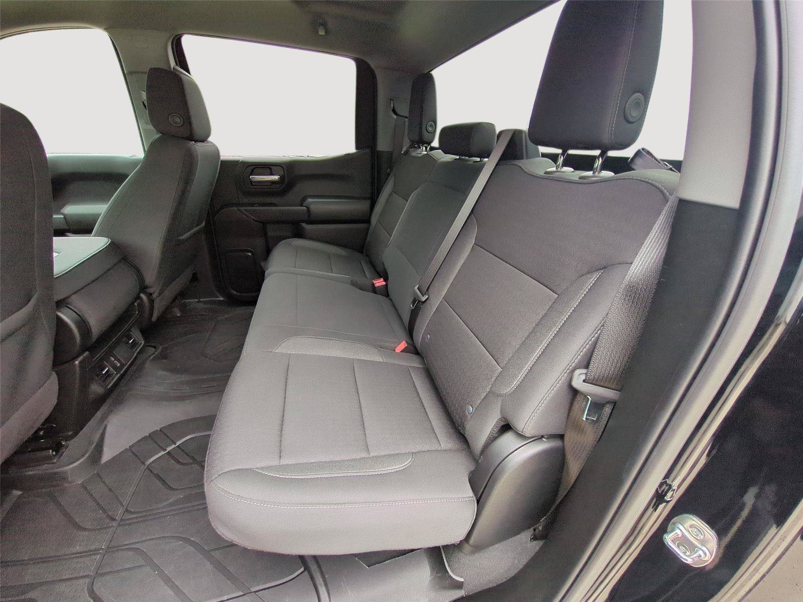 Used 2025 Chevrolet Silverado 1500 Custom AWD/4WD image 27