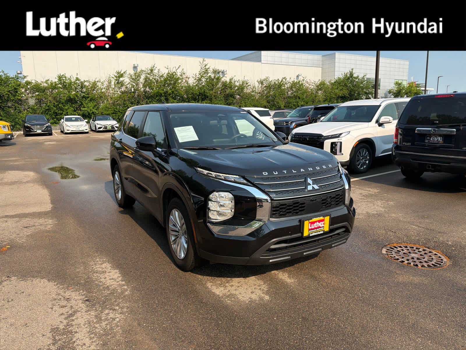 Used 2024 Mitsubishi Outlander ES AWD/4WD video 1