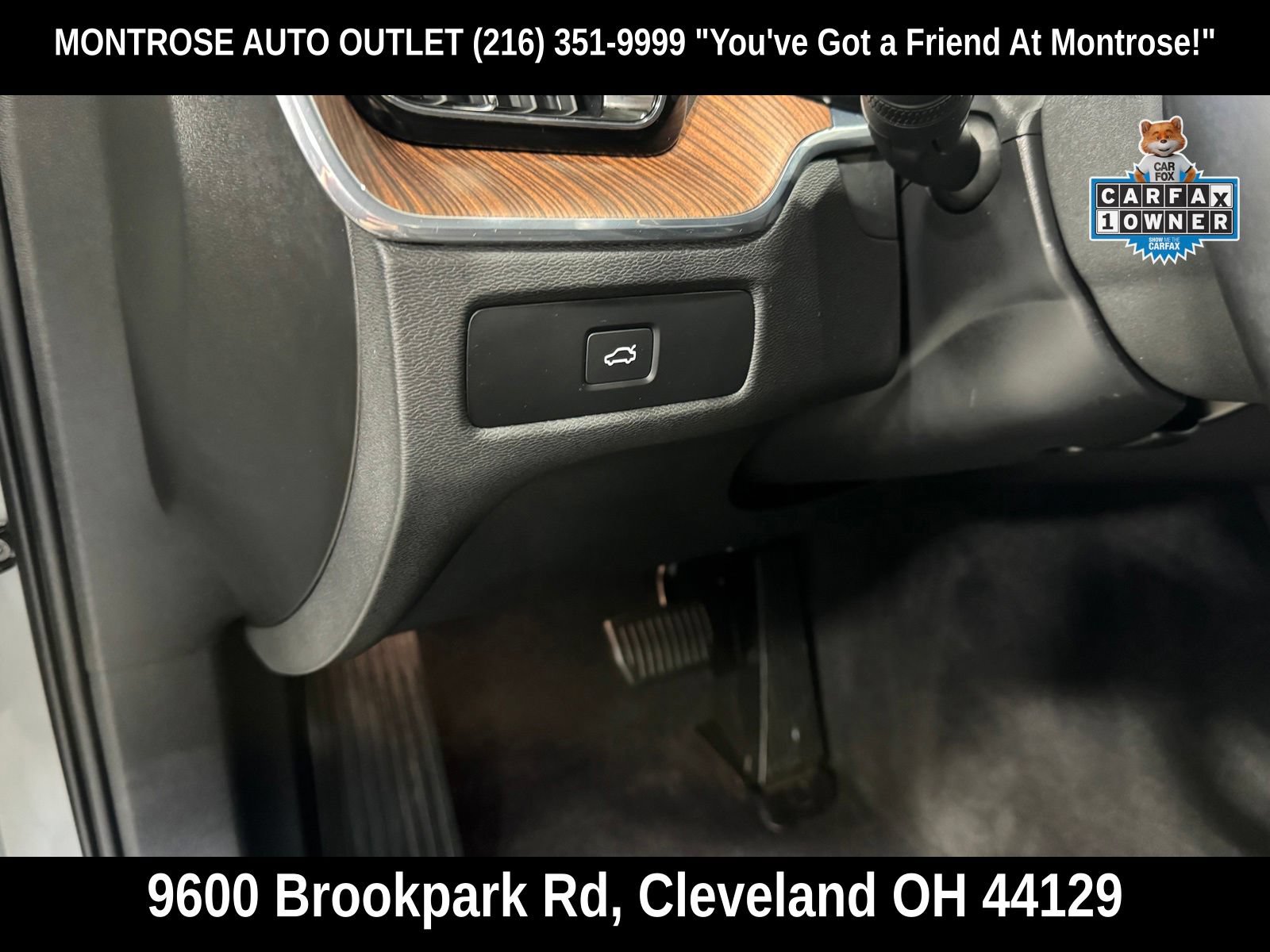 Certified 2024 Volvo XC60 B5 Plus w/ Protection Package Premier AWD/4WD image 20
