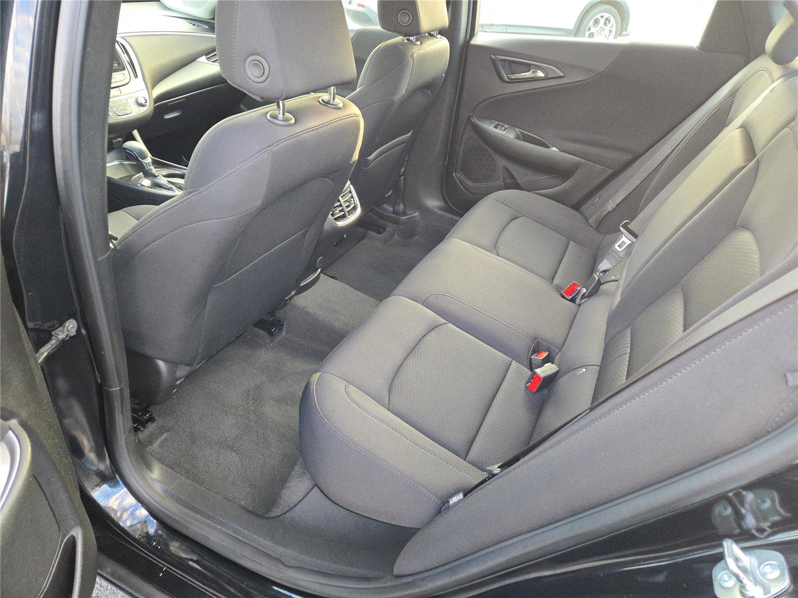 Used 2024 Chevrolet Malibu LT image 19