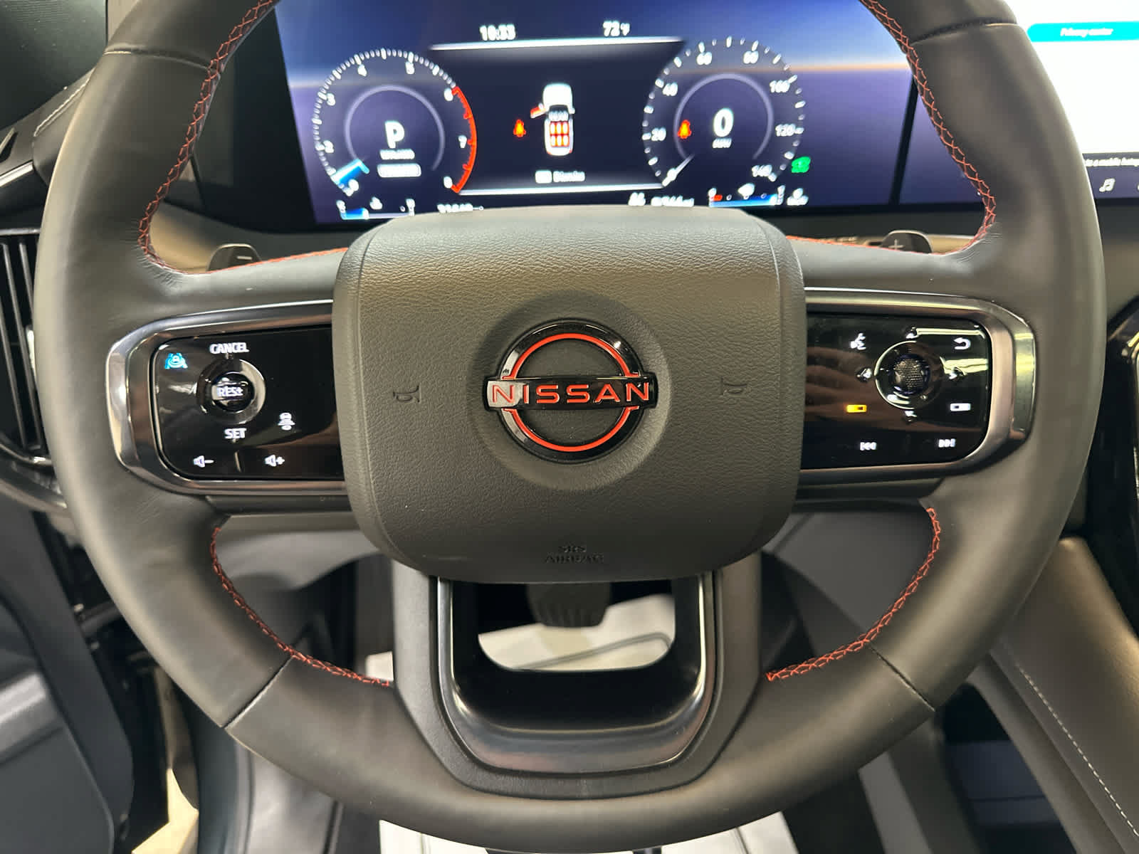 Certified 2025 Nissan Armada PRO-4X w/ Pro-4X Premium Package AWD/4WD image 13