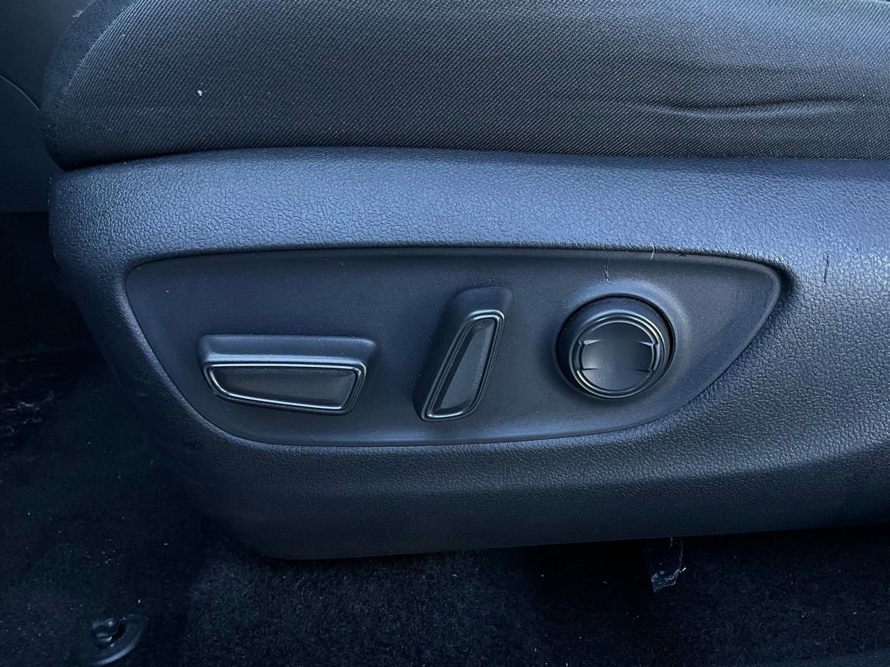 Used 2025 Toyota RAV4 XLE image 11