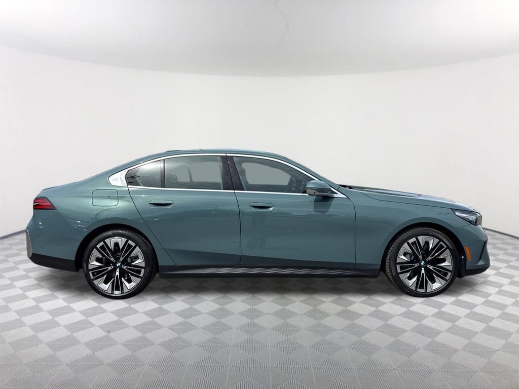New 2026 BMW 530i w/ Premium Package RWD image 2