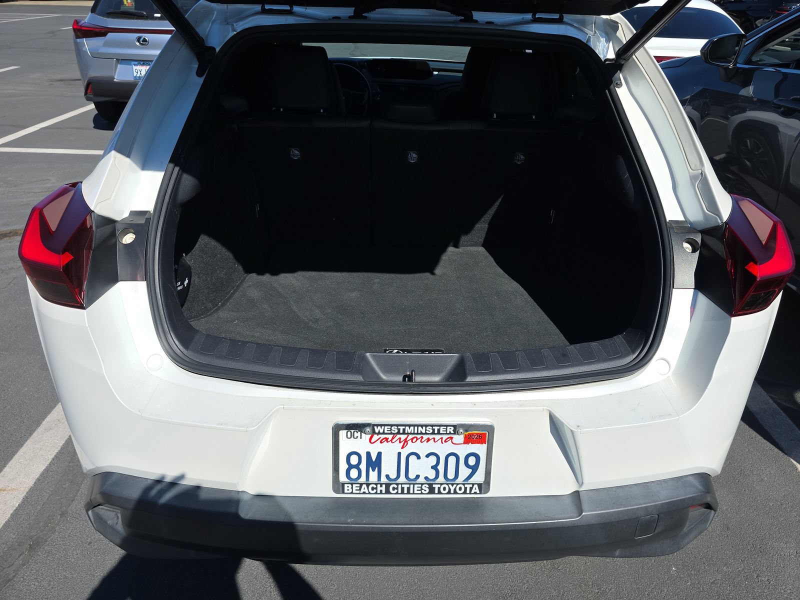 Used 2019 Lexus UX 200 w/ Premium Package FWD image 3