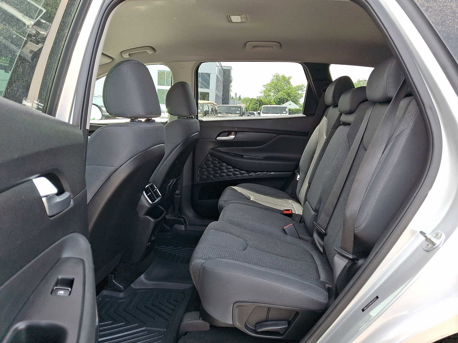 Used 2019 Hyundai Santa Fe SEL AWD/4WD image 10