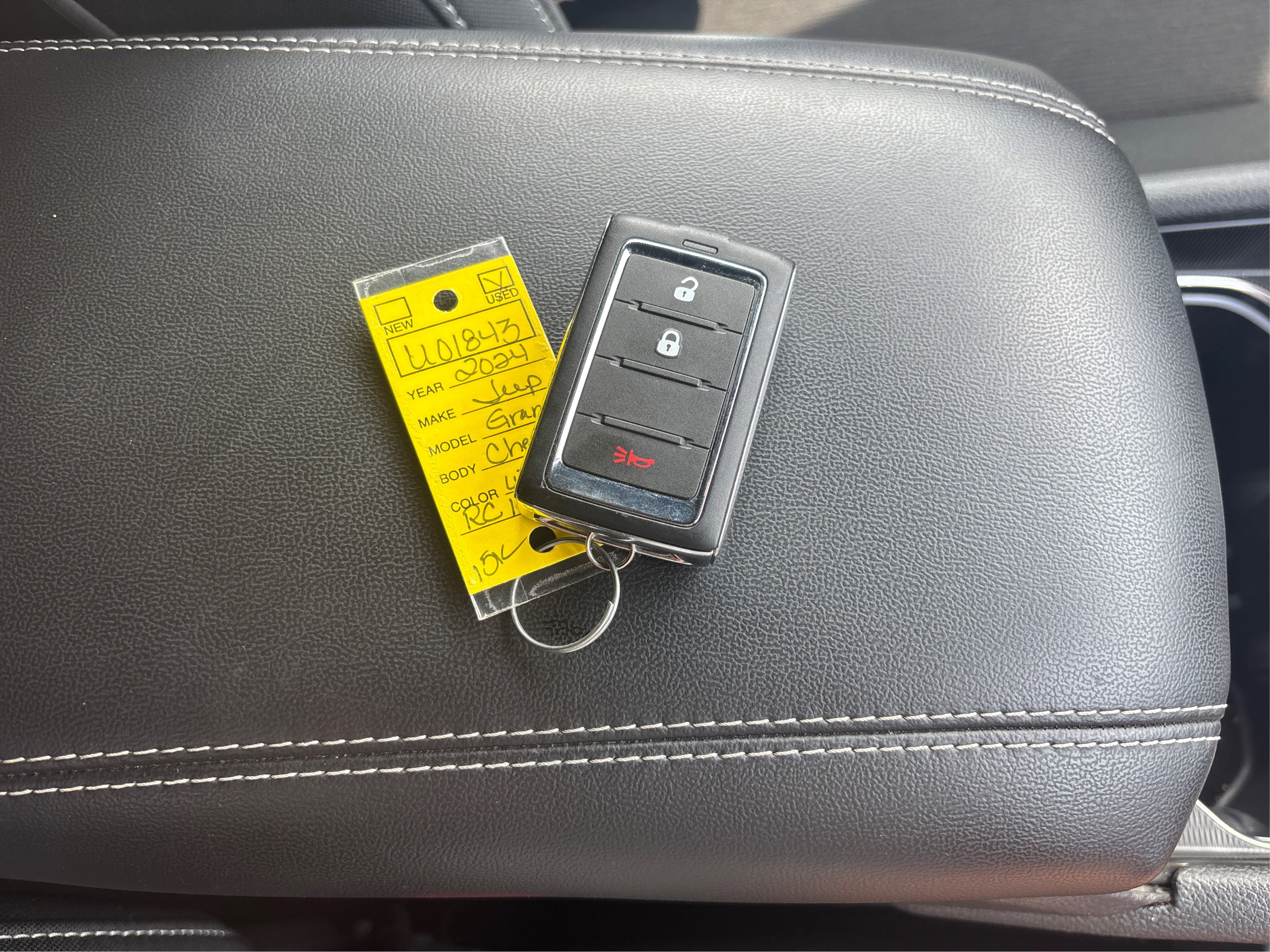 Used 2024 Jeep Grand Cherokee Laredo image 50