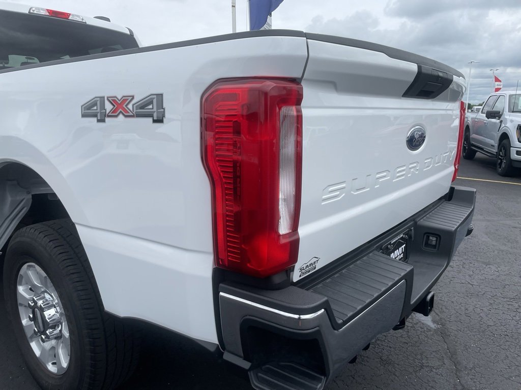 Used 2024 Ford F250 XLT image 38