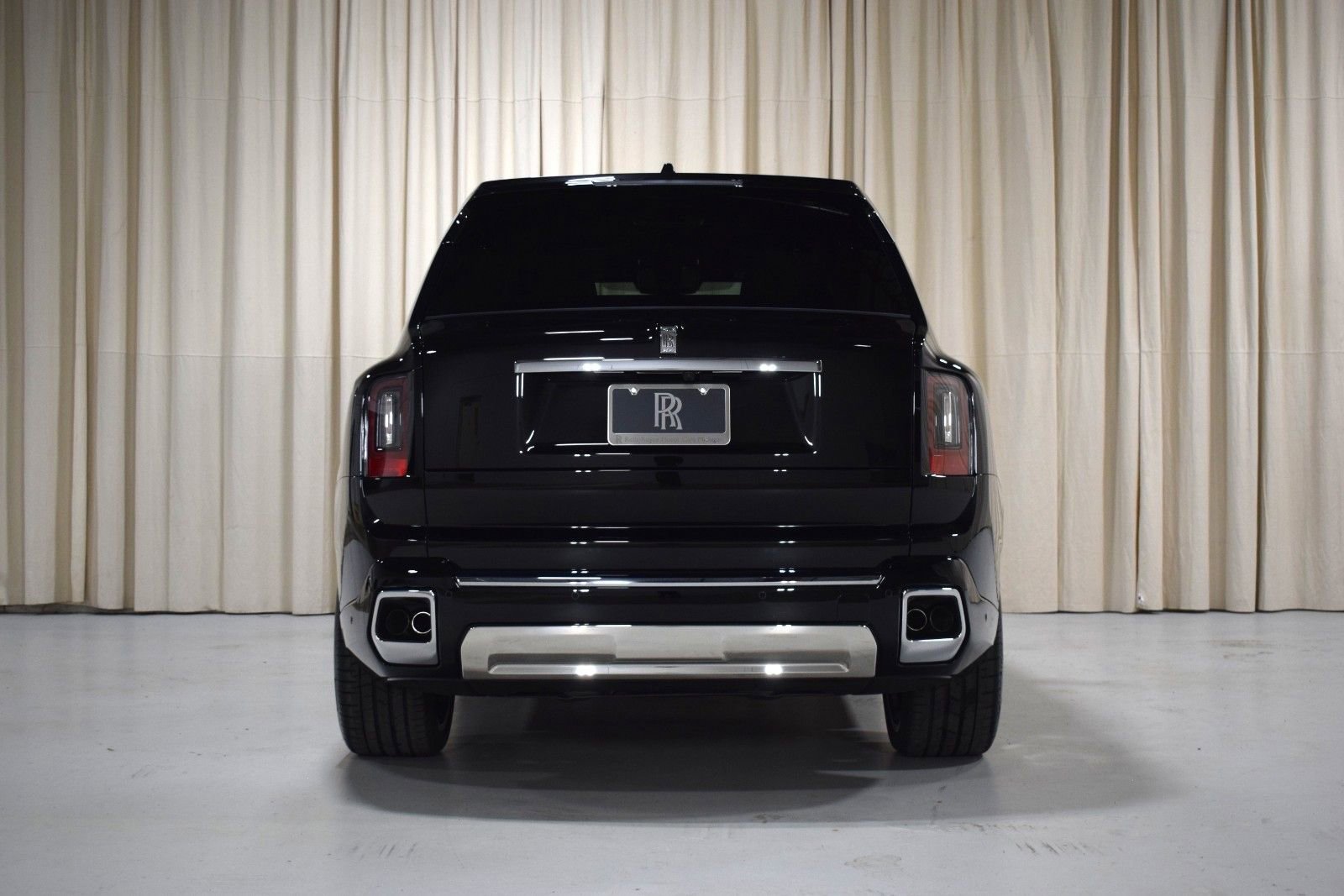 New 2026 Rolls-Royce Cullinan image 12