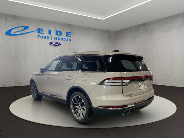 Used 2025 Lincoln Aviator Reserve w/ Illumination Package AWD/4WD image 16