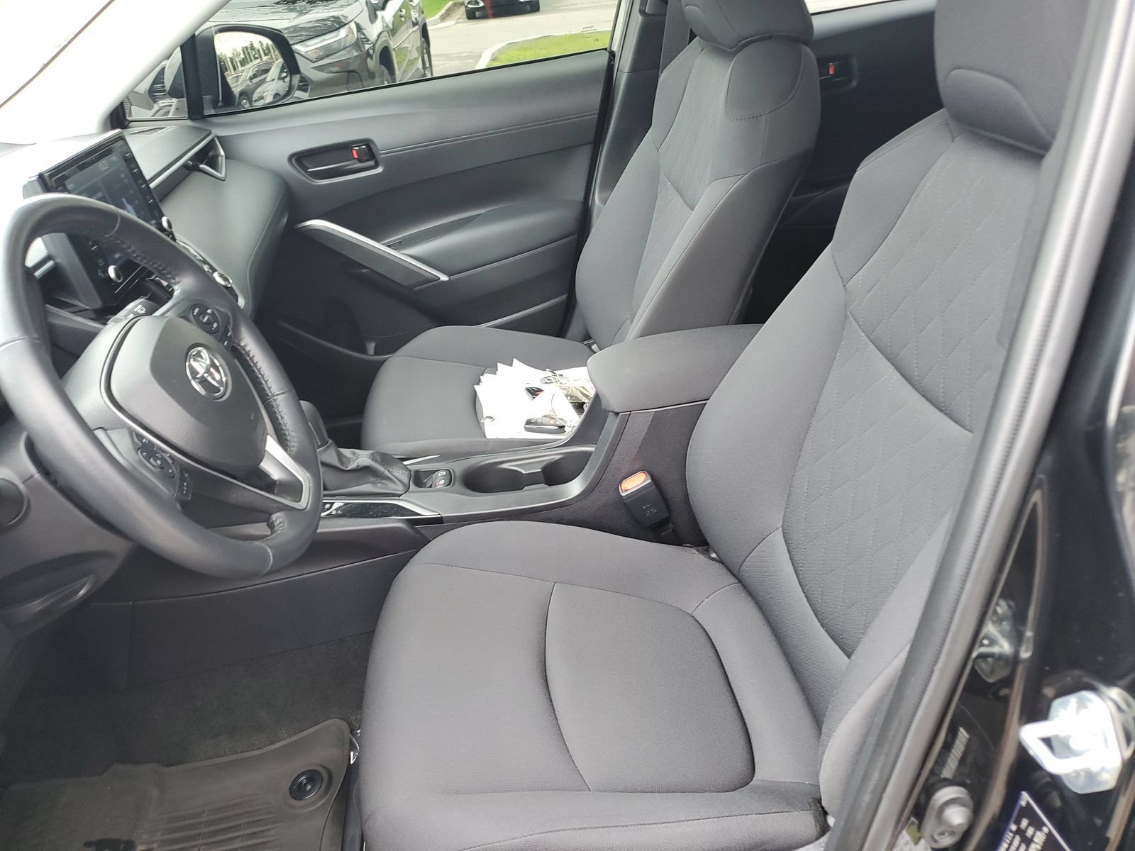 Certified 2022 Toyota Corolla Cross LE w/ Black Badges Package (TMS) AWD/4WD image 17