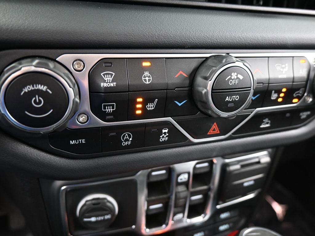 Used 2024 Jeep Gladiator Sport w/ Premium Package AWD/4WD image 22