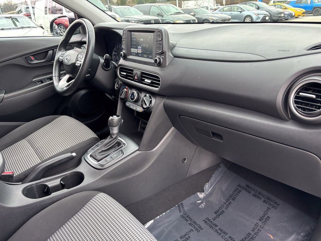Used 2020 Hyundai Kona SEL image 36
