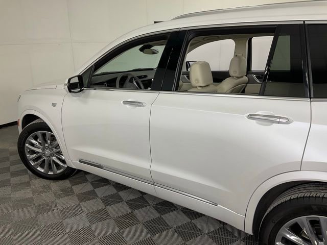 Certified 2023 Cadillac XT6 Premium Luxury image 32