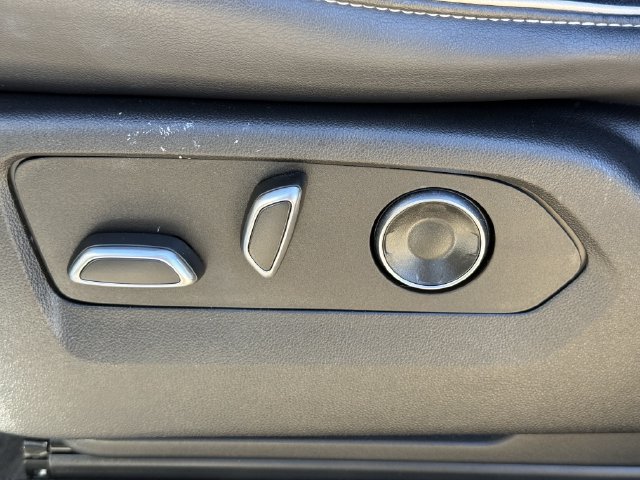 Used 2023 Cadillac Escalade Sport AWD/4WD image 26