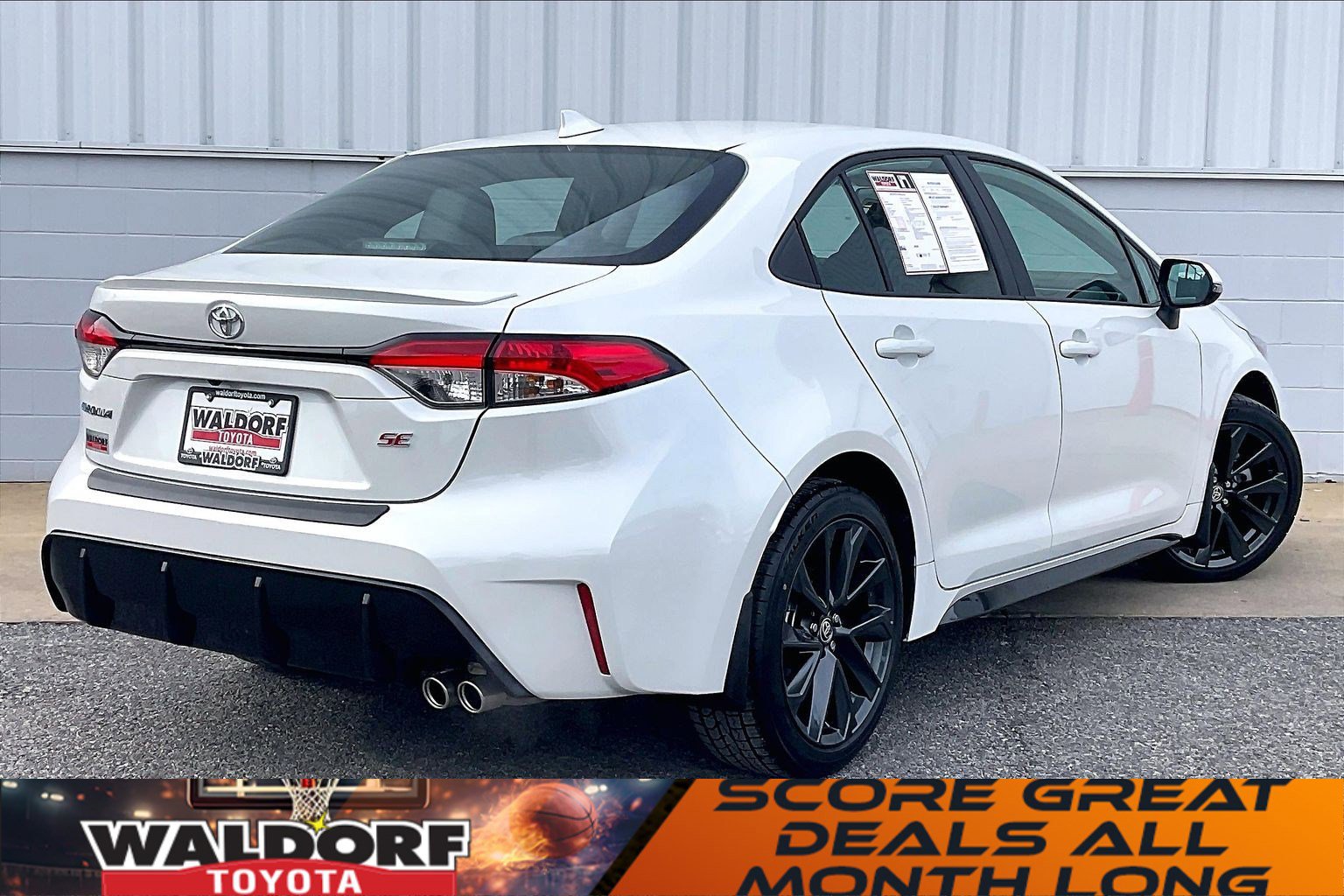 Used 2026 Toyota Corolla SE image 17