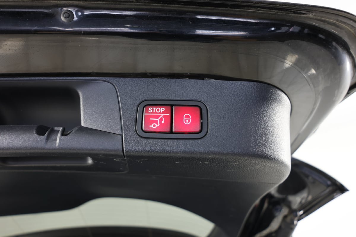 Used 2020 Mercedes-Benz GLB 250 4MATIC image 45
