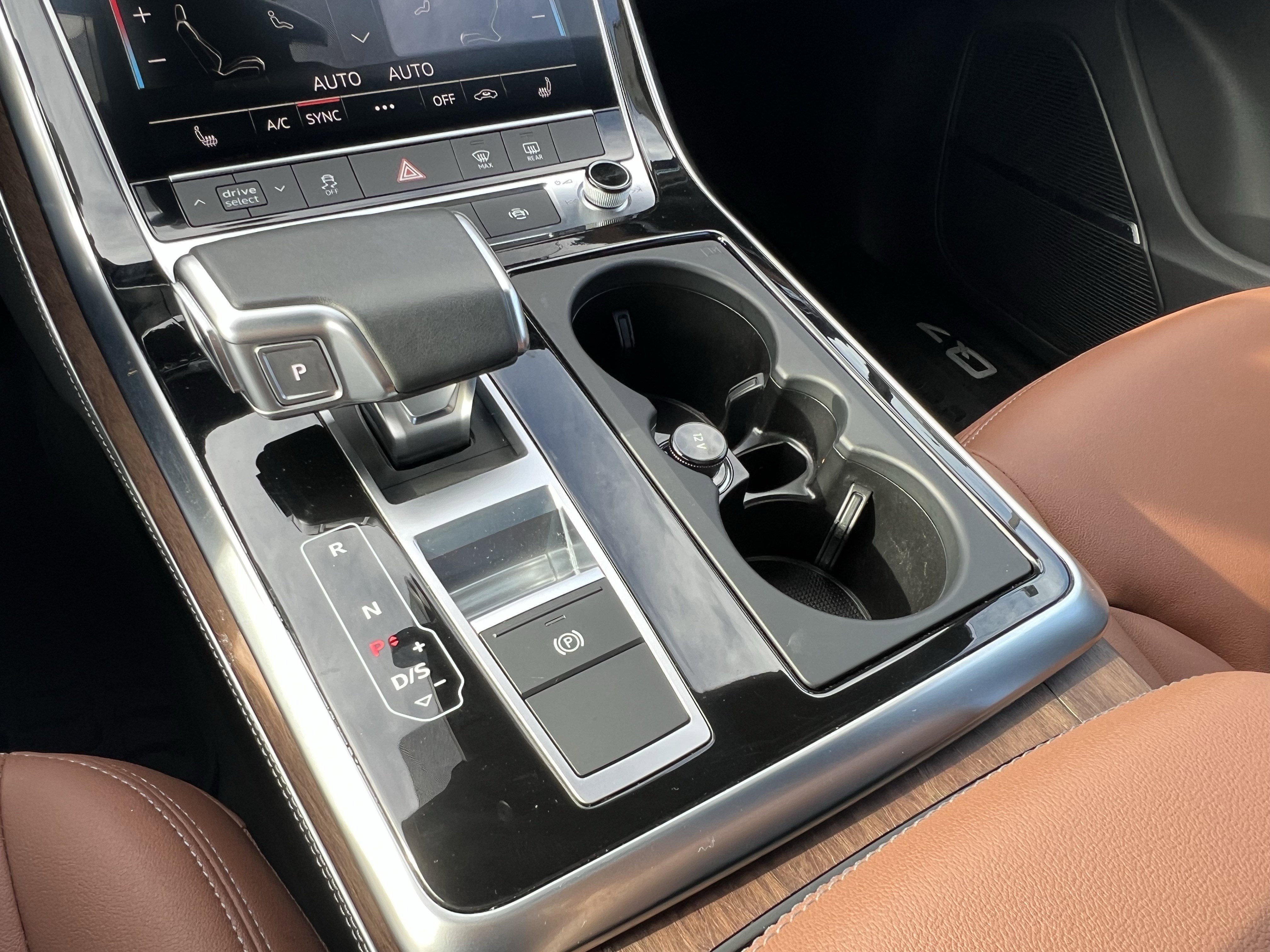 Certified 2025 Audi Q7 2.0T Premium Plus image 18