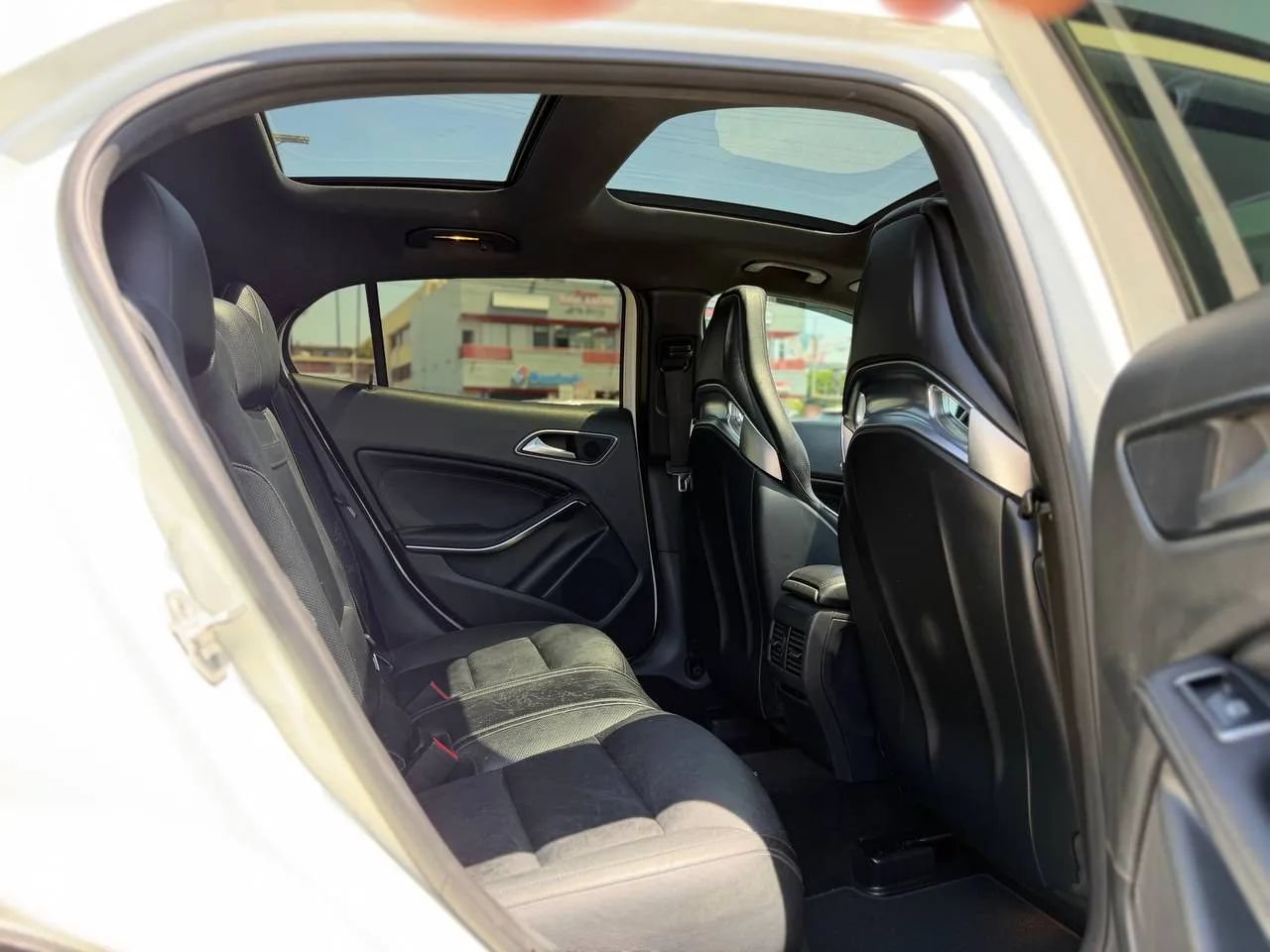 Used 2016 Mercedes-Benz GLA 45 AMG 4MATIC image 39