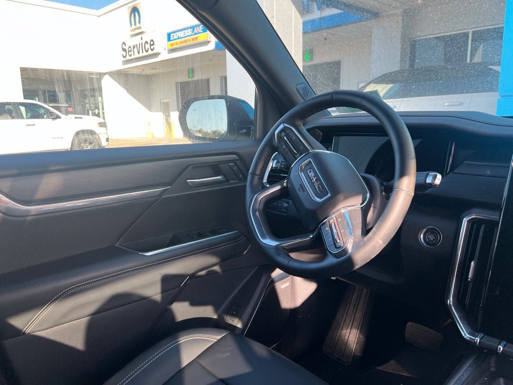 Used 2026 GMC Acadia Elevation w/ Elevation Premium Package AWD/4WD image 15