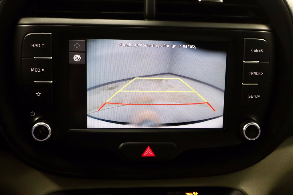 Used 2023 Kia Soul LX w/ LX Technology Package FWD image 2