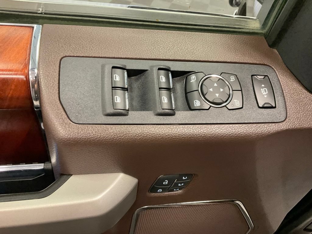 Used 2019 Ford F250 King Ranch w/ King Ranch Ultimate Package AWD/4WD image 12