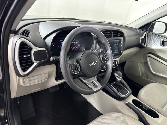 Used 2022 Kia Soul LX w/ Technology Package image 13