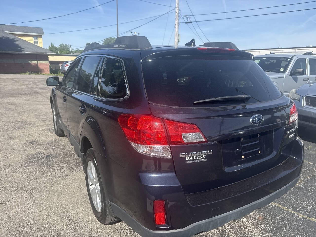 Used 2012 Subaru Outback 2.5i Limited AWD/4WD image 8