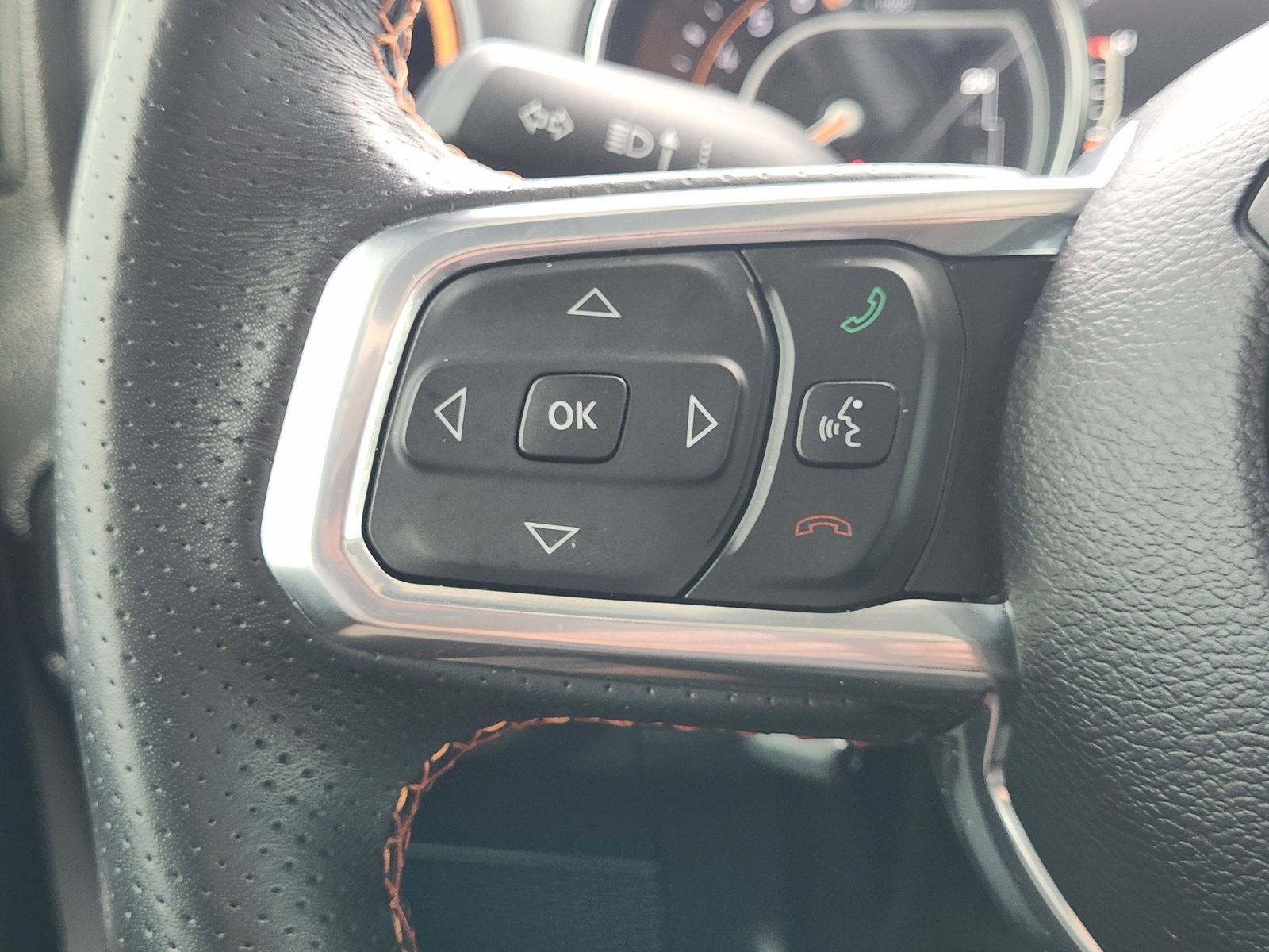 Used 2023 Jeep Gladiator Mojave w/ LED Lighting Group AWD/4WD image 29