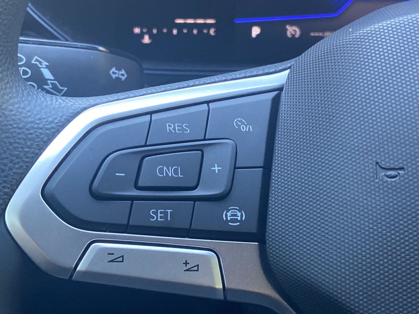 Certified 2022 Volkswagen Taos S AWD/4WD image 13