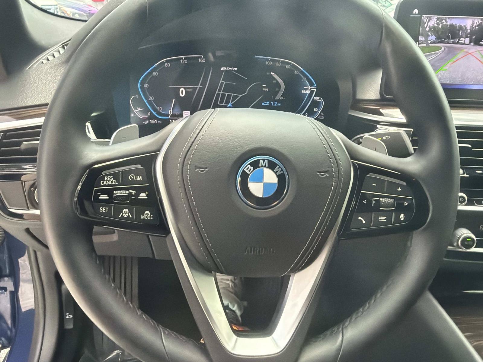 Used 2023 BMW 530e w/ Premium Package RWD image 27