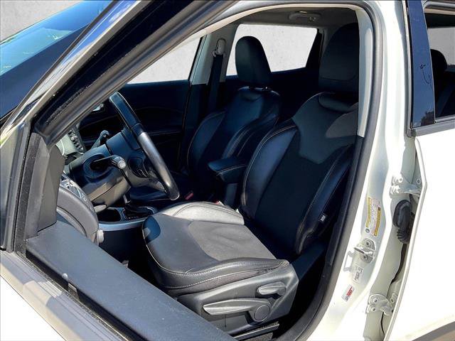 Used 2020 Jeep Compass Latitude FWD image 23