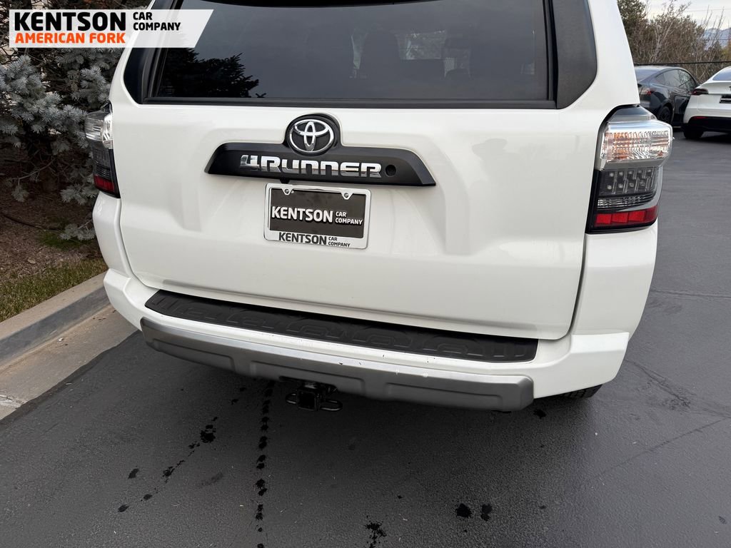 Used 2020 Toyota 4Runner TRD Off-Road image 34