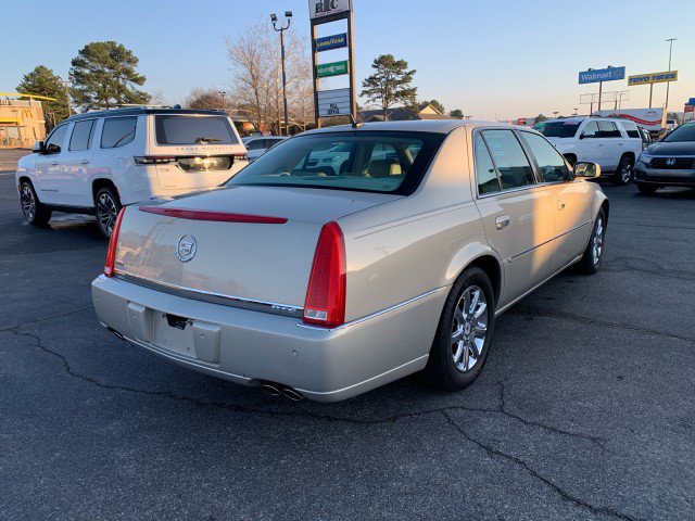 Used 2008 Cadillac DTS 1SH FWD image 3