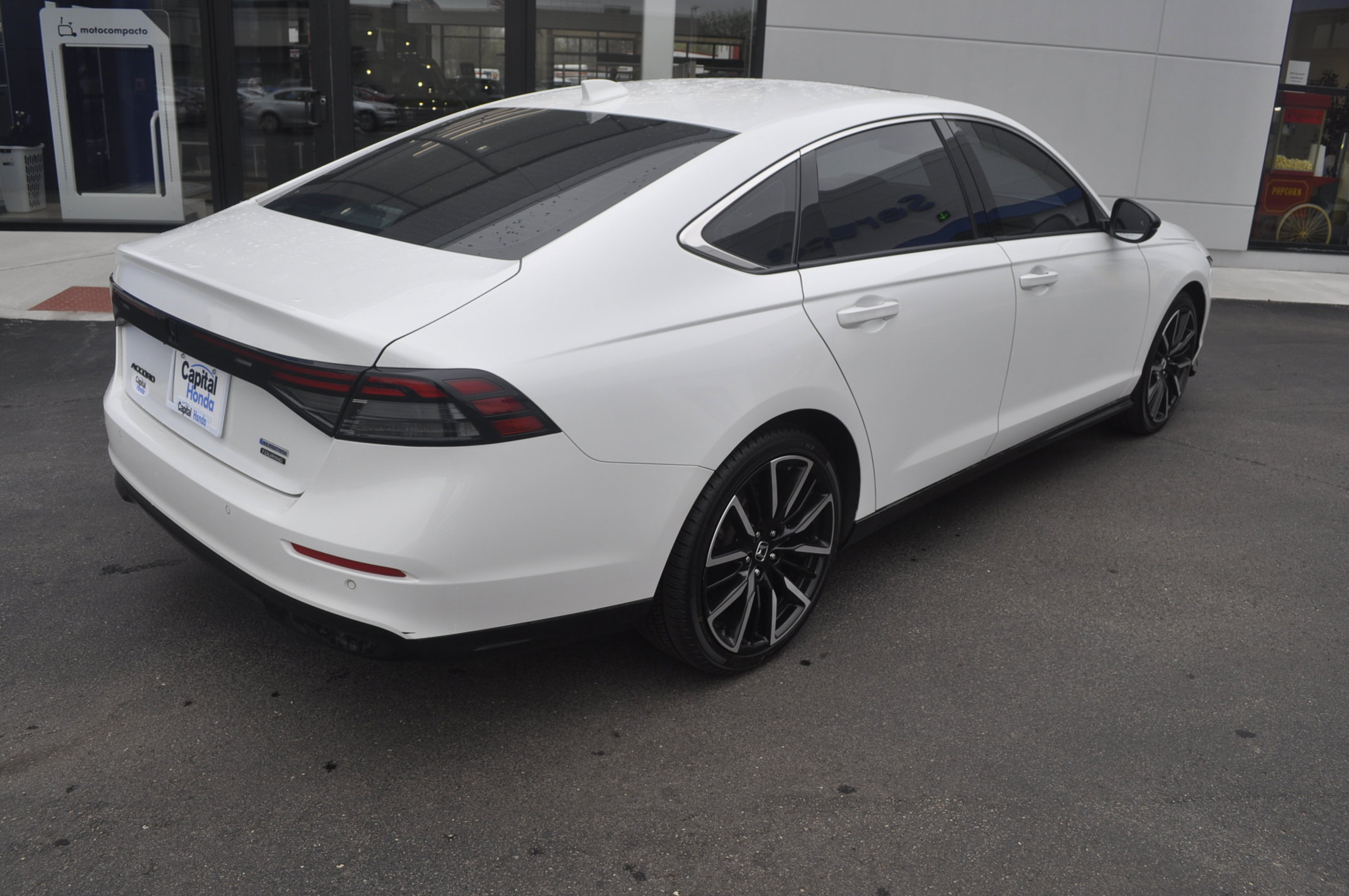 Certified 2024 Honda Accord Touring image 7