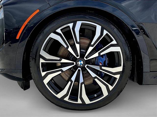 Used 2024 BMW X7 xDrive40i w/ M Sport Package image 10