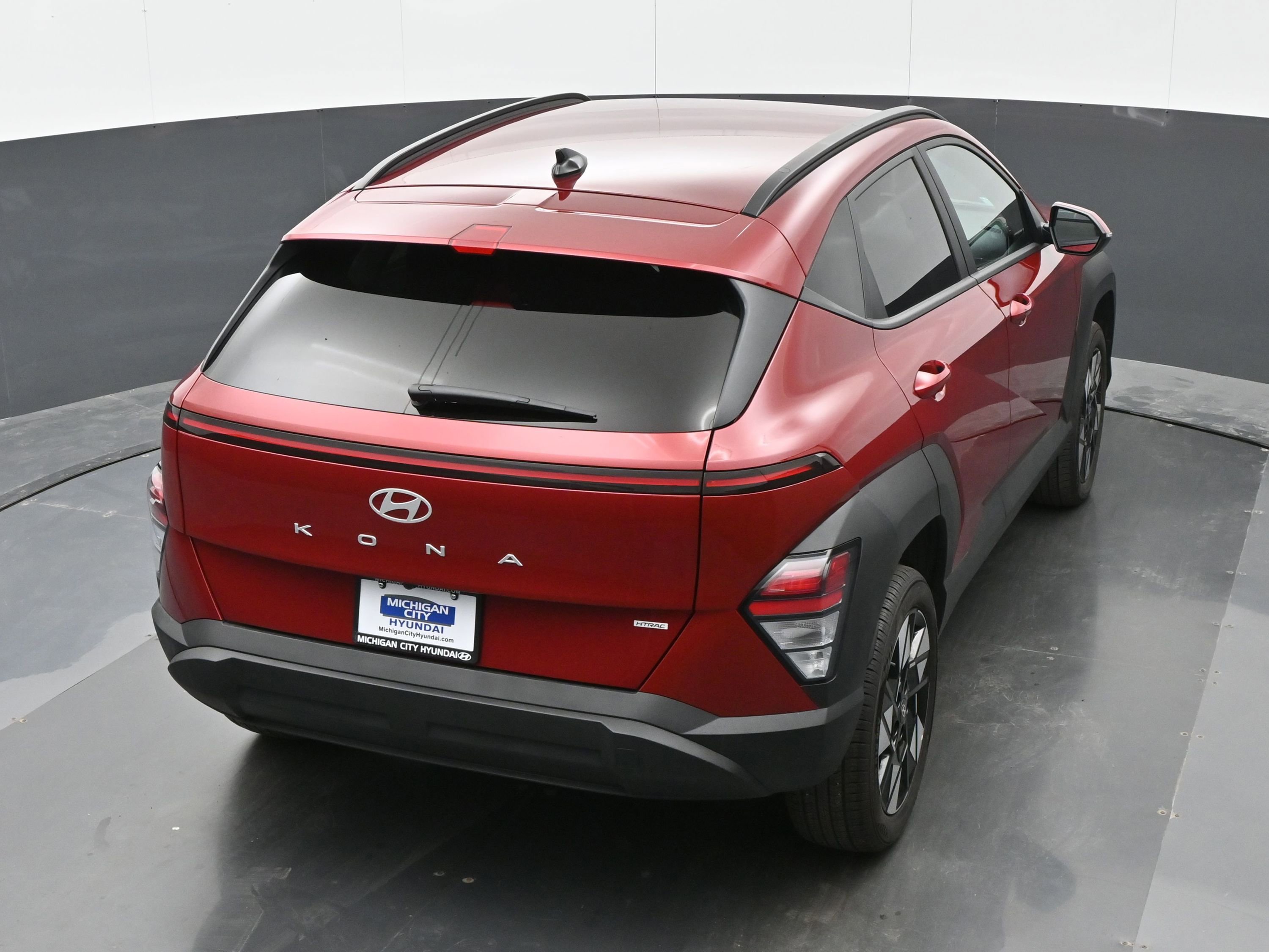 Certified 2025 Hyundai Kona SEL image 35
