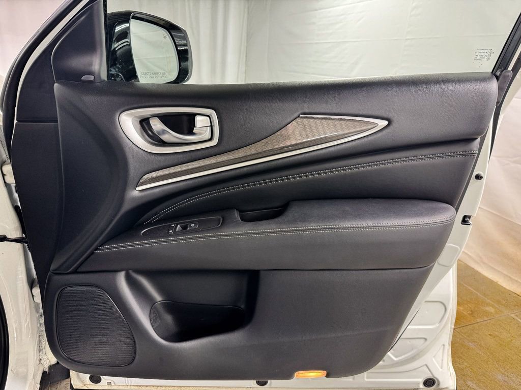 Used 2020 INFINITI QX60 Luxe w/ Essential Package image 19