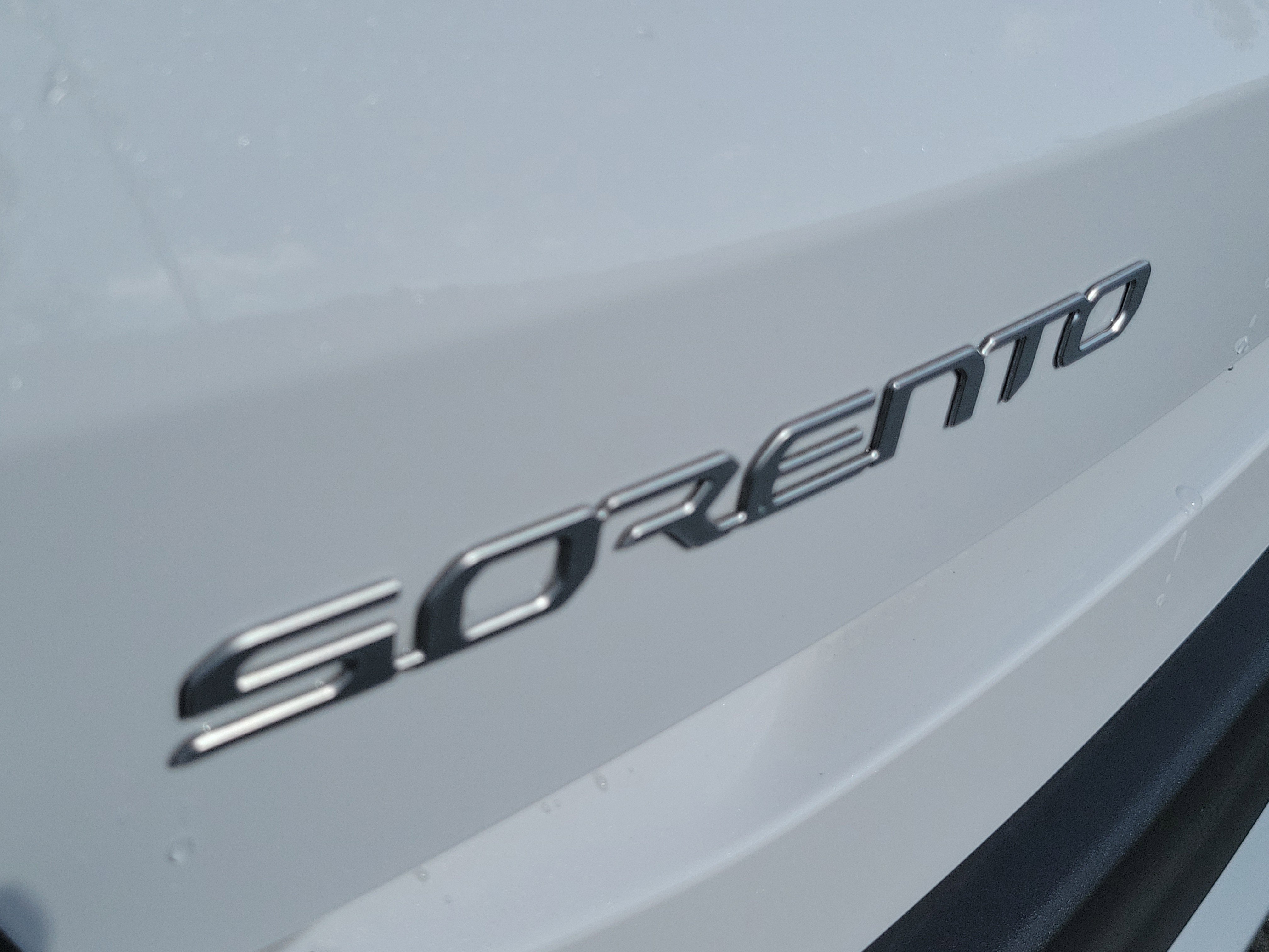 Used 2024 Kia Sorento LX image 28