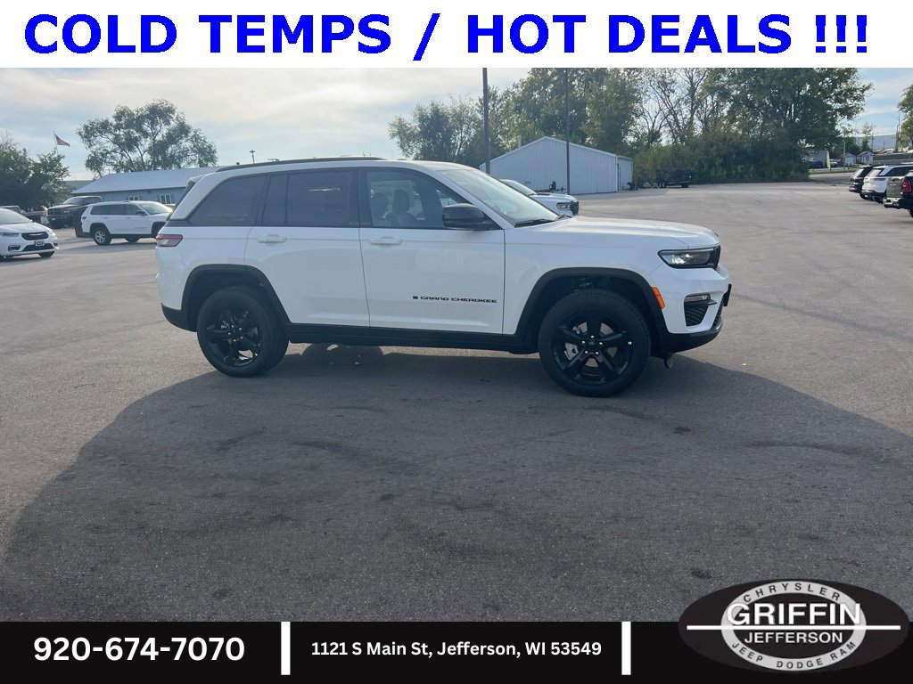 New 2025 Jeep Grand Cherokee Limited w/ Black Appearance Package image 9