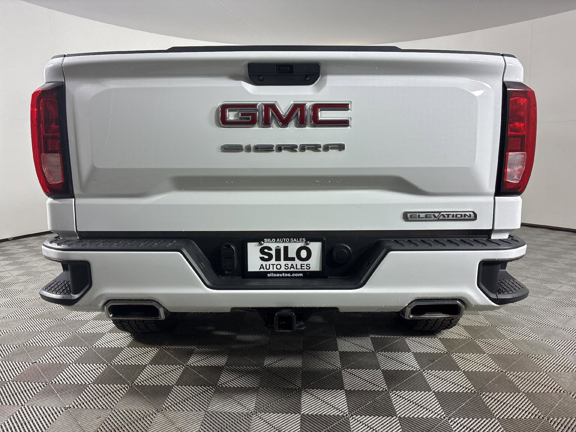 Used 2020 GMC Sierra 1500 Elevation w/ Elevation Value Package image 4