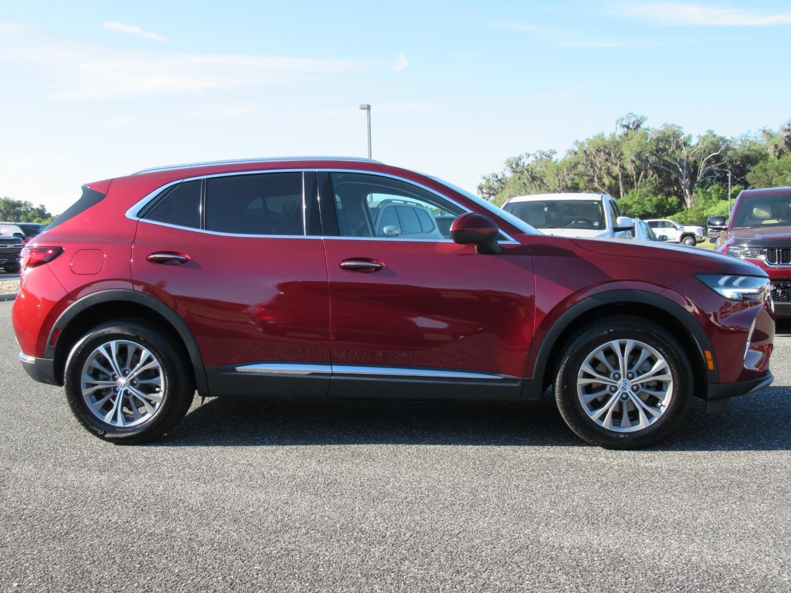 Used 2022 Buick Envision Preferred FWD image 2