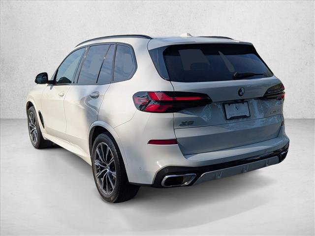 Certified 2024 BMW X5 xDrive40i w/ M Sport Package AWD/4WD image 8